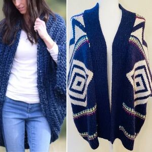 American Eagle Chunky Knit Geometric Snowflake Print Oversized Cocoon Sweater